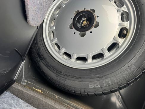 Used 1988 Mercedes-Benz 560 SL image 36