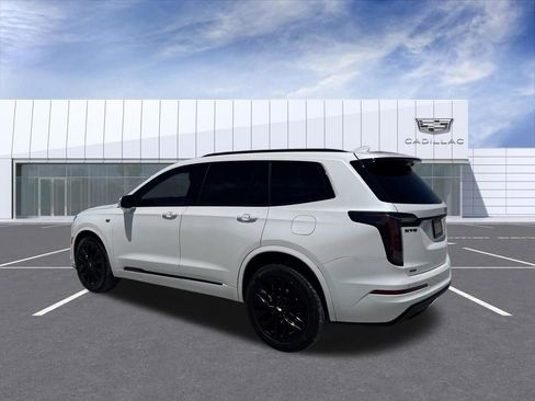 Certified 2023 Cadillac XT6 Sport w/ LPO, Onyx Lite Package AWD/4WD image 4