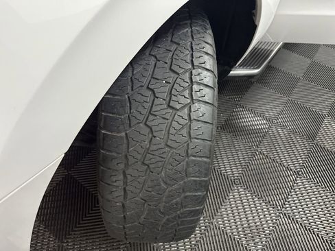 Used 2022 Ford Expedition Max XLT image 45