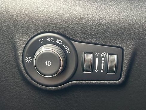 New 2026 Jeep Compass Limited AWD/4WD image 14