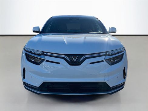 New 2025 VinFast VF 8 Plus image 2