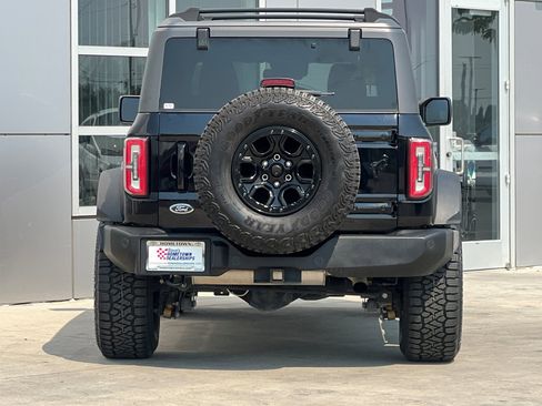 Used 2021 Ford Bronco Wildtrak image 5