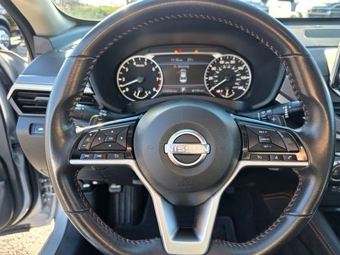 Used 2024 Nissan Altima 2.5 SR image 16