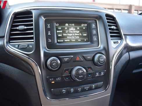 Used 2016 Jeep Grand Cherokee Laredo w/ Quick Order Package 23E image 18