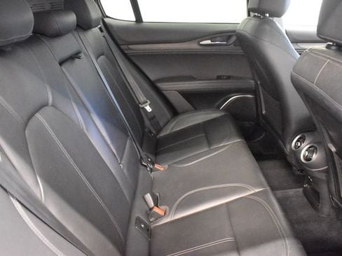 Used 2018 Alfa Romeo Stelvio Ti AWD/4WD image 17