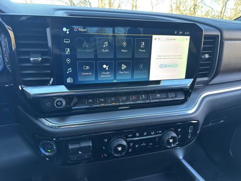 Used 2023 Chevrolet Silverado 1500 High Country w/ High Country Premium Package image 19