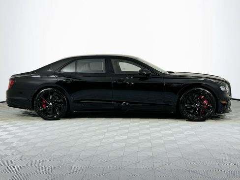 New 2025 Bentley Flying Spur Plug-In Hybrid image 4