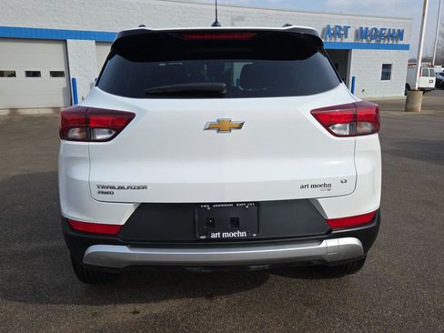 Used 2025 Chevrolet TrailBlazer LT image 4