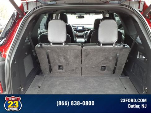 Certified 2022 Ford Explorer ST-Line w/ Class IV Trailer Tow Package image 14