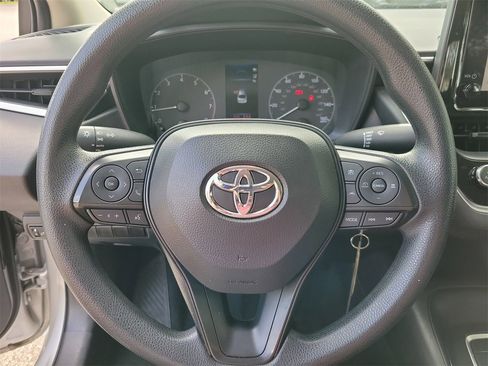 Used 2024 Toyota Corolla LE image 18