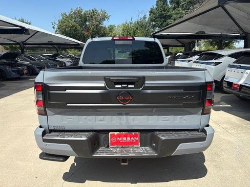 Certified 2025 Nissan Frontier PRO-4X w/ Tow Package AWD/4WD image 6