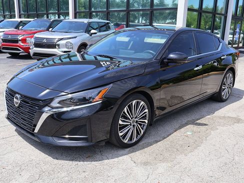 Used 2023 Nissan Altima 2.5 SL FWD image 8
