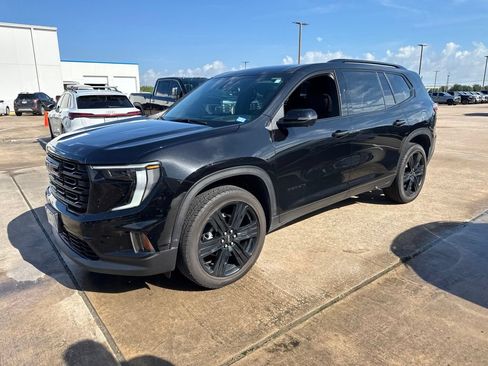 Used 2025 GMC Acadia Elevation w/ Elevation Premium Package FWD image 4