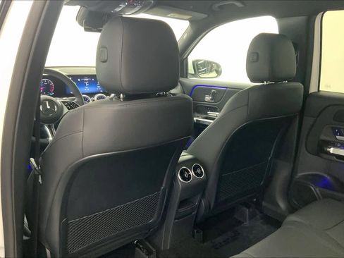 New 2026 Mercedes-Benz GLB 250 image 18