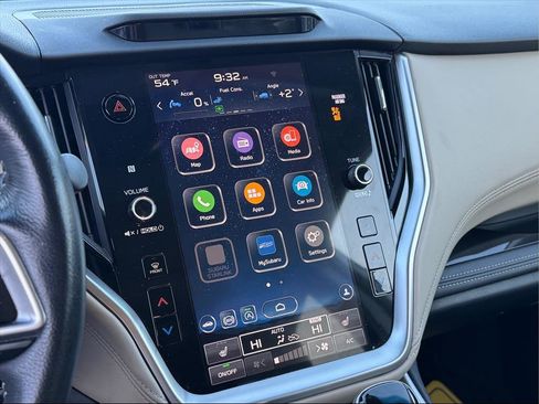 Used 2020 Subaru Outback Limited image 25