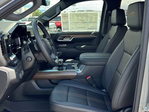 New 2026 Chevrolet Silverado 1500 High Country AWD/4WD image 34