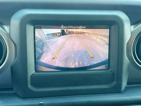 Used 2021 Jeep Wrangler Unlimited Sport image 14