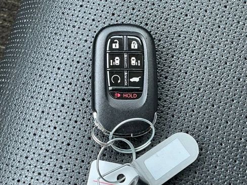 Used 2025 Honda Odyssey Elite image 23