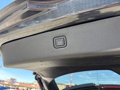 Used 2022 Chevrolet Blazer LT image 14