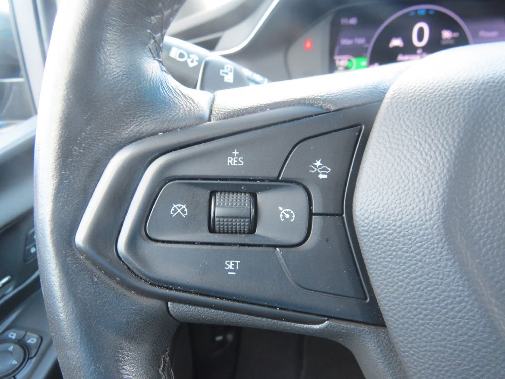 Certified 2023 Chevrolet Bolt LT w/ Infotainment Package FWD image 17