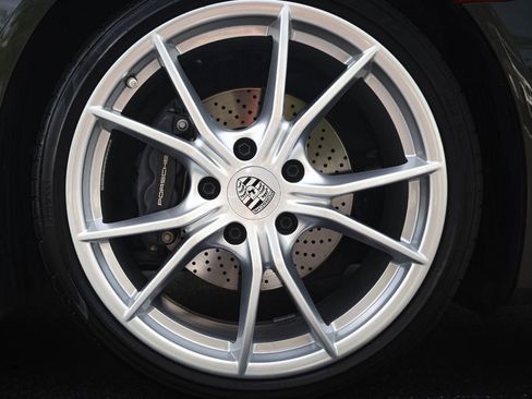 Used 2025 Porsche 718 Cayman RWD image 13