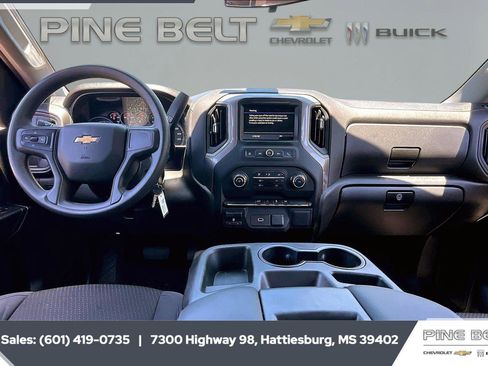 Used 2019 Chevrolet Silverado 1500 Custom w/ Custom Convenience Package RWD image 14