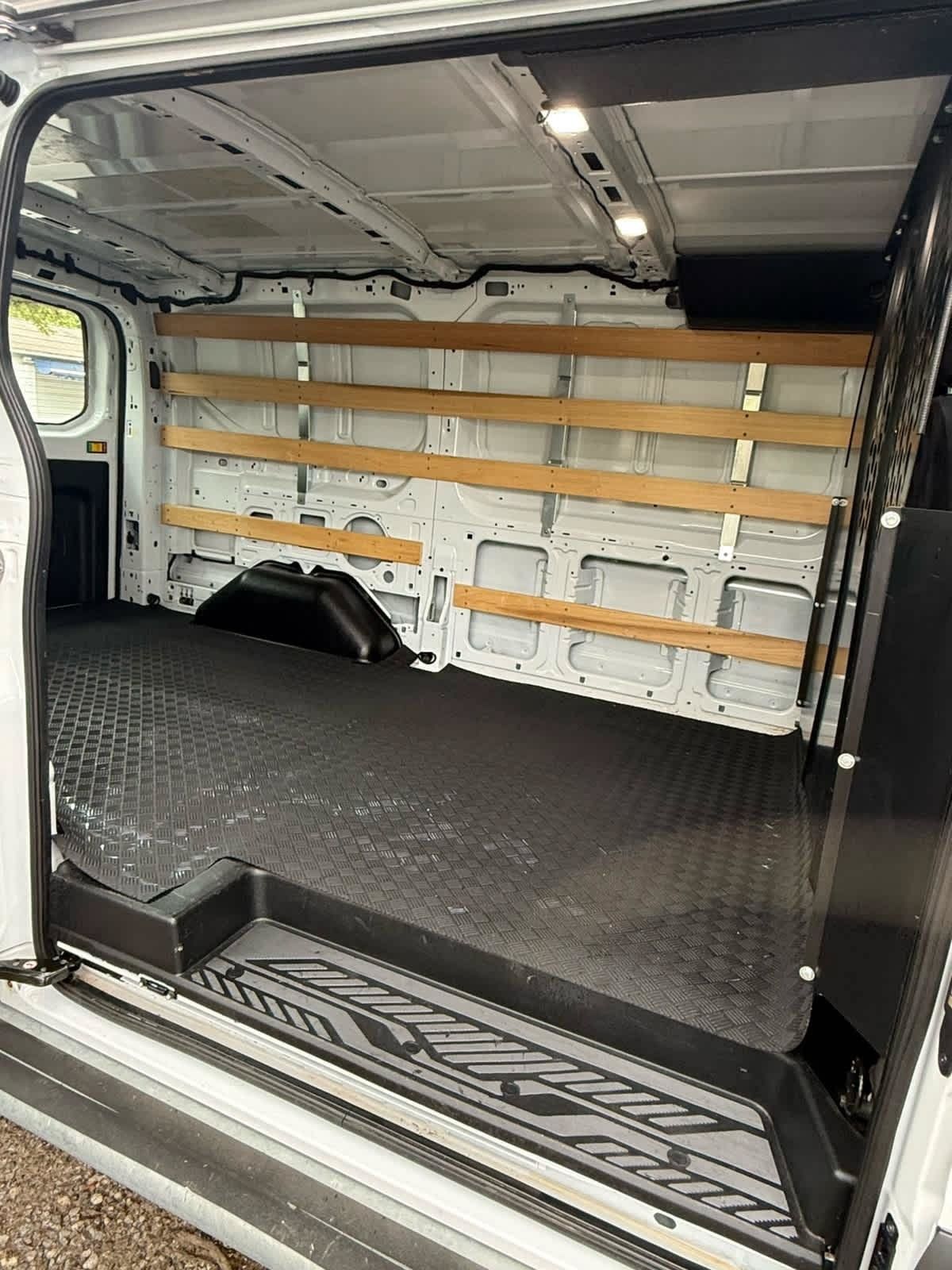 Used 2025 Ford Transit 250 Low Roof w/ Exterior Upgrade Package RWD image 13