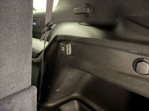 Used 2024 Jeep Grand Cherokee L Altitude image 30