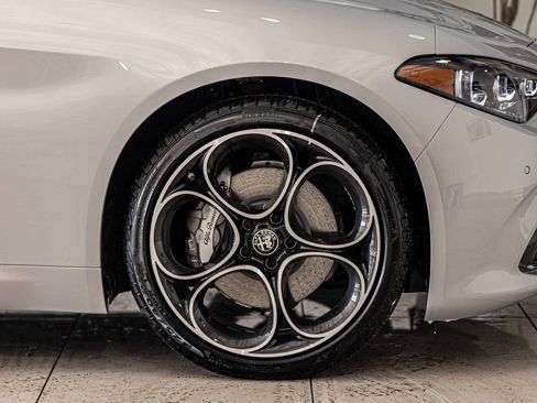 New 2025 Alfa Romeo Giulia AWD w/ Driving Assist Package image 10