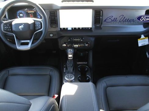 New 2025 Ford Bronco Badlands image 11