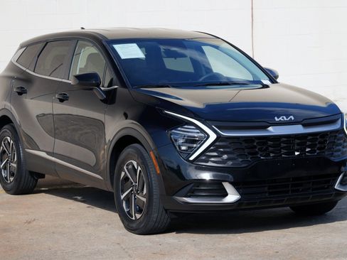 Used 2024 Kia Sportage LX AWD/4WD image 46