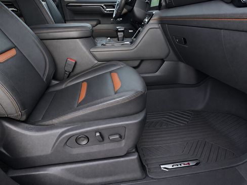Certified 2025 GMC Sierra 1500 AT4 w/ AT4 Premium Package AWD/4WD image 44