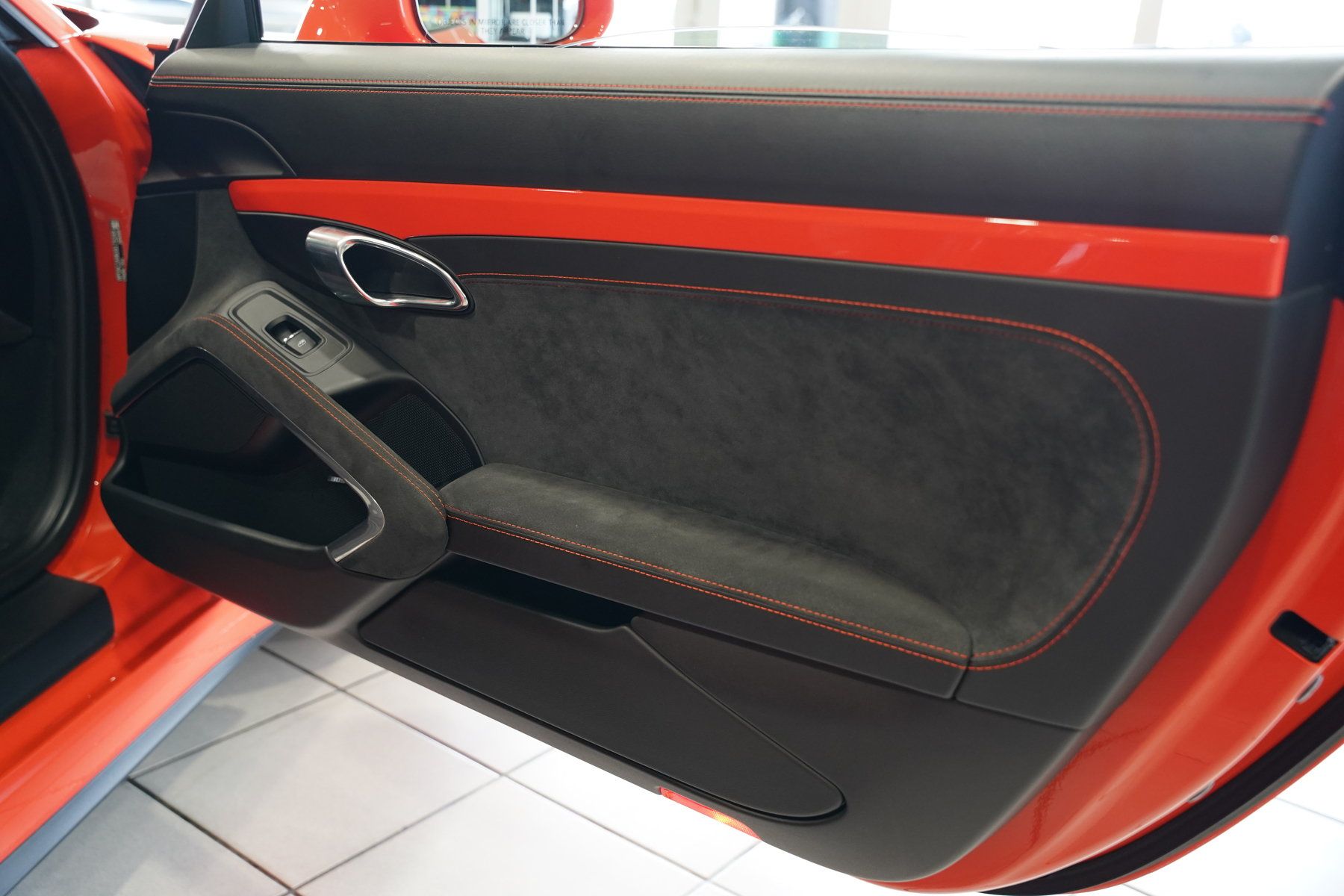 Used 2018 Porsche 911 GT3 RWD image 48