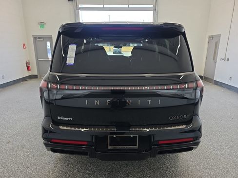 New 2026 INFINITI QX80 4WD image 4
