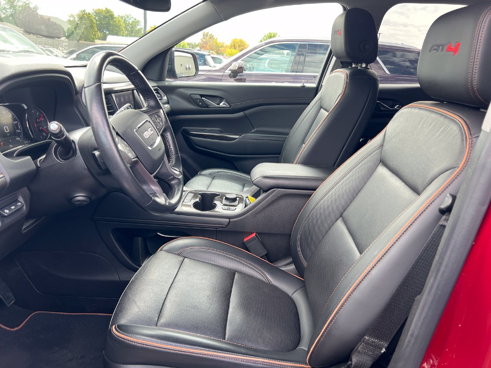 Used 2022 GMC Acadia AT4 w/ Technology Package AWD/4WD image 17