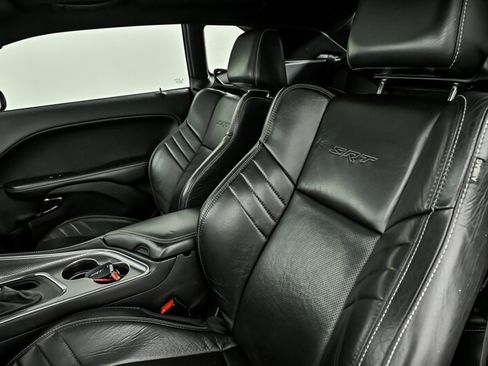Used 2016 Dodge Challenger SRT Hellcat RWD image 17