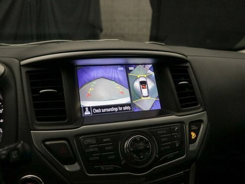 Used 2020 Nissan Pathfinder SL image 30