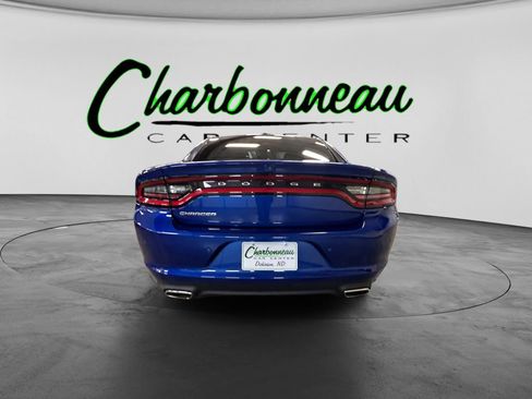 Used 2020 Dodge Charger SXT w/ Cold Weather Package RWD image 4