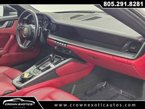 Used 2024 Porsche 911 Carrera RWD image 28