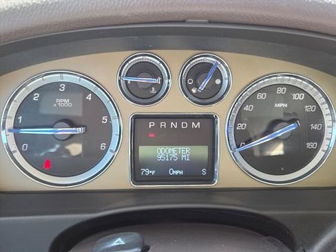 Used 2010 Cadillac Escalade Platinum image 13