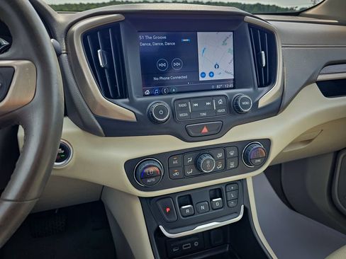 Used 2018 GMC Terrain Denali w/ Advanced Safety Package AWD/4WD image 25