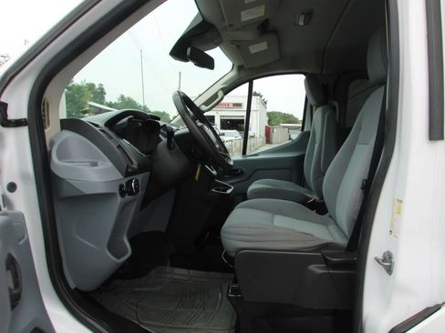 Used 2015 Ford Transit 350 XLT RWD image 9