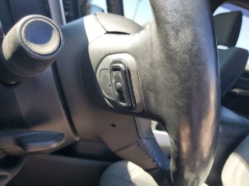 Used 2020 RAM 1500 Big Horn AWD/4WD image 13