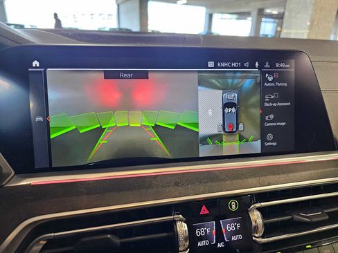 Used 2023 BMW X5 xDrive40i w/ Luxury Seating Package image 15