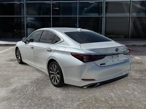 Used 2020 Lexus ES 350 w/ Premium Package image 3