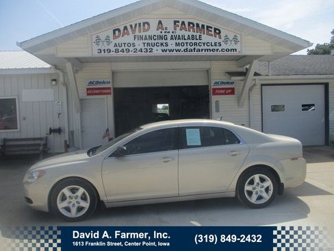 Used 2011 Chevrolet Malibu LS FWD image 1