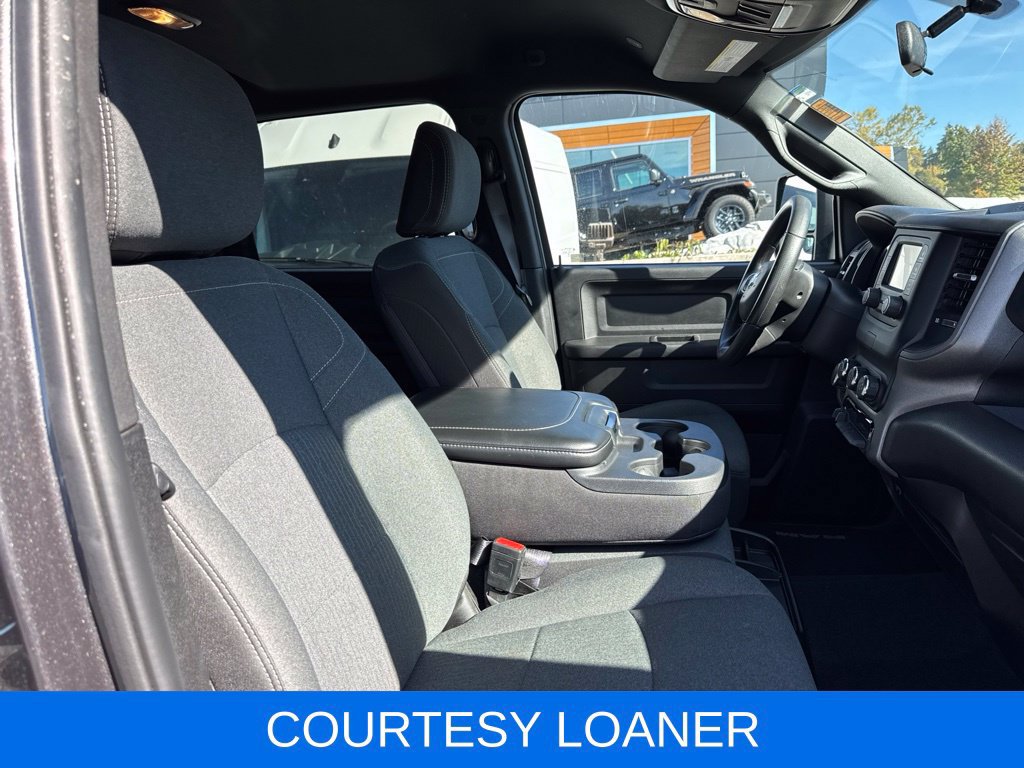 Used 2024 RAM 2500 Tradesman w/ Chrome Appearance Group AWD/4WD image 14