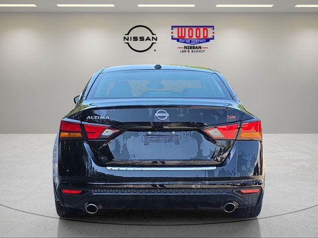 Used 2023 Nissan Altima 2.5 SR FWD image 3