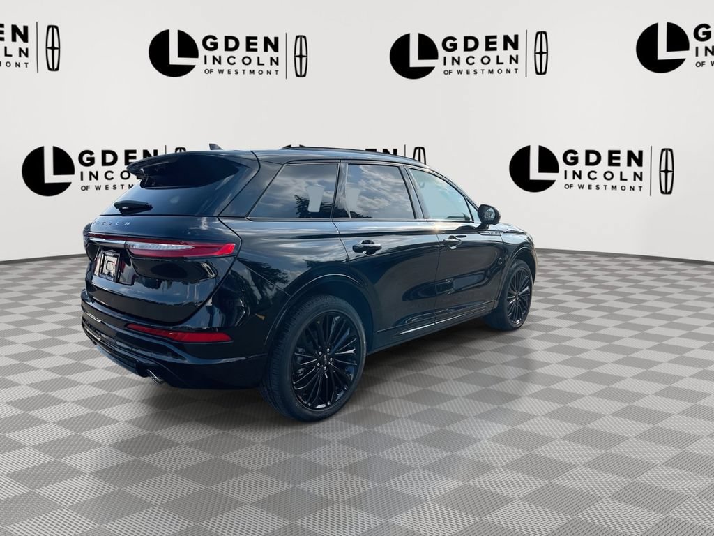 Used 2025 Lincoln Corsair Grand Touring w/ Equipment Group 302A AWD/4WD image 8