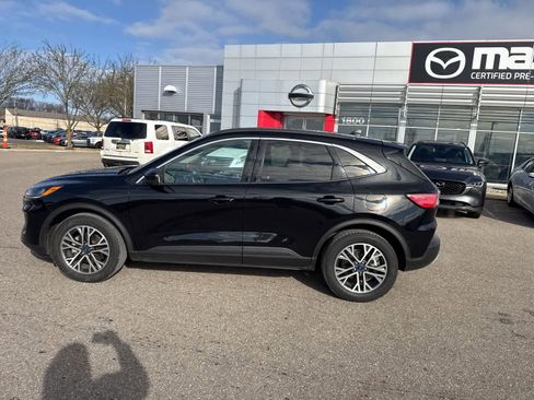 Used 2020 Ford Escape SEL image 8